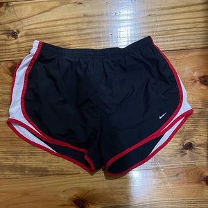 Nike shorts size large